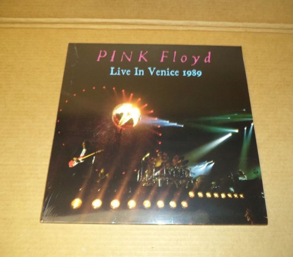 Photo1: Pink Floyd - LIVE IN VENICE 1989 - 2LP (1)