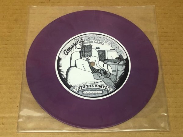 Photo2: Syd Barrett - OLYMPIA EXHIBITION HALL, LONDON JUNE 6 1970 - 7" 33 1/3 EP MAGENTA VINYL (2)