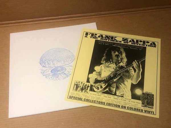 Photo4: Frank Zappa - FURTHER MODIFICATIONS - LP.  CAPITOL THEATER, PASSAIC NJ MAY 9 1973. 180 GRAM MULTI-COLORED VINYL (4)