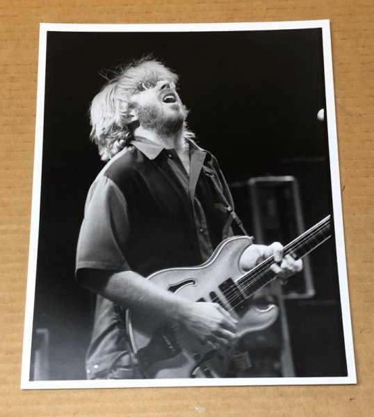 Photo1: Phish - 1996 8" x 10" B&W professional live shot of Trey (1)