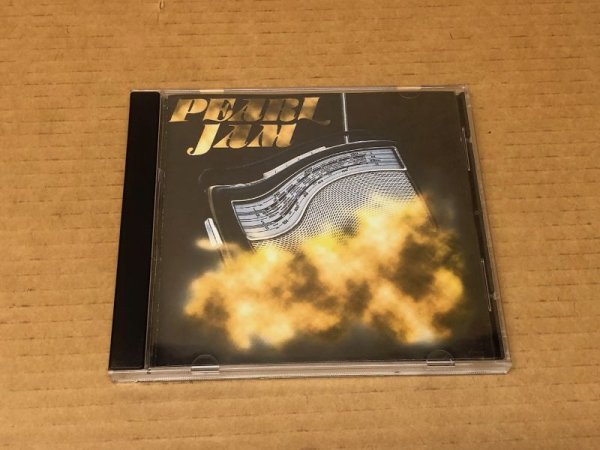 Photo1: PEARL JAM - RADIO POLLUTION - CD.SEATTLE JANUARY 9, 1995 & RARITIES RADIO BROADCAST 1995 (1)