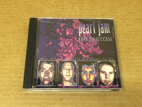 Photo1: PEARL JAM - KEYS TO SUCCESS - 2 CD SEATTLE SEPTEMBER, 16 1996. (1)