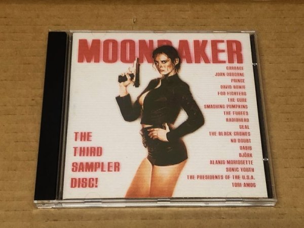 Photo1: MOONRAKER - THIRD PROMO ONLY SAMPLER - CD.PRINCE, BOWIE, CURE, OASIS, TORI AMOS OTHERS (1)