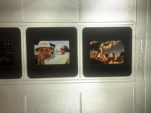 Photo6: "Fear and Loathing in Las Vegas" (1998) press kit with 5 photos - Johnny Depp (6)