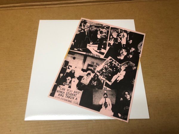 Photo2: BONZO DOG BAND - 1968 / THIS IS YOUR BOOTLEG PLATTER SPORTS FANS. LP WIZARDO WRMB 364. NM (2)