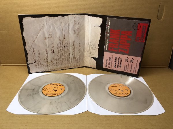 Photo3: Frank Zappa - Listen & Find Out The Secret Word - 2LP 5/25/88 Manneheim Germany.  (3)