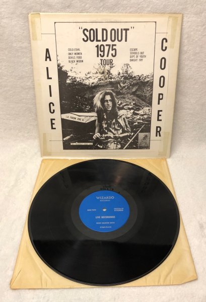 Photo1: Alice Cooper - "Sold Out" 1975 Tour LP - RARE!! Wizardo (1)