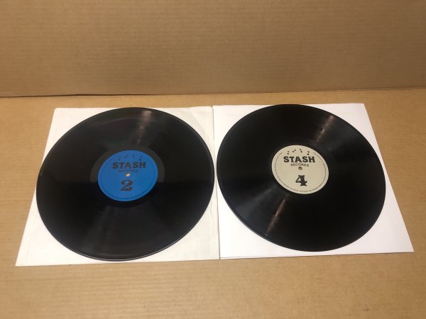 Photo2: Led Zeppelin - Hiawatha Express - 2LP Stash Records. MINT!! (2)