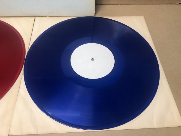 Photo3: Jimi Hendrix - Alive 2LP TMOQ Red & Blue Vinyls. TMQ 72003 (3)