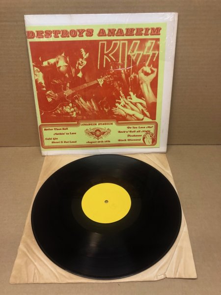 Photo1: KISS - Destroy's Anaheim LP -Live at Anaheim Stadium, Anaheim, Ca 1976 (1)