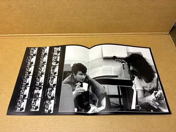 Photo21: Frank Zappa – The Lumpy Money Project/Object 3LP Box Colored Vinyl with/2 posters & booklet (21)