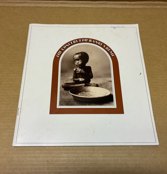 Photo1: Bob Dylan / Harrison / Clapton - Booklet from Concert for Bangladesh  (1)