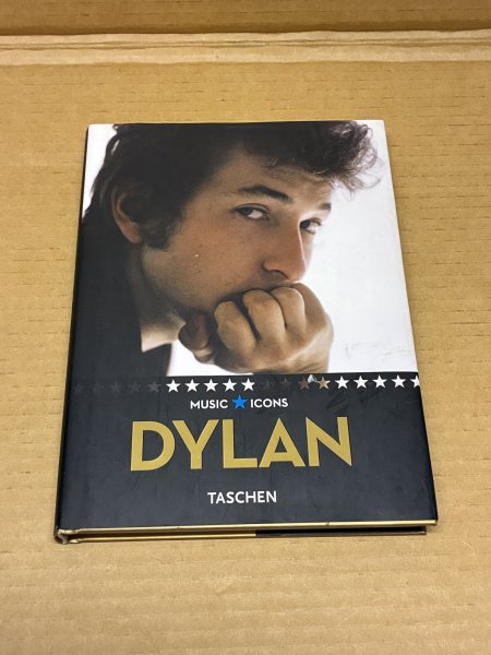 Photo1: Bob Dylan - Music Icons Dylan book.  (1)